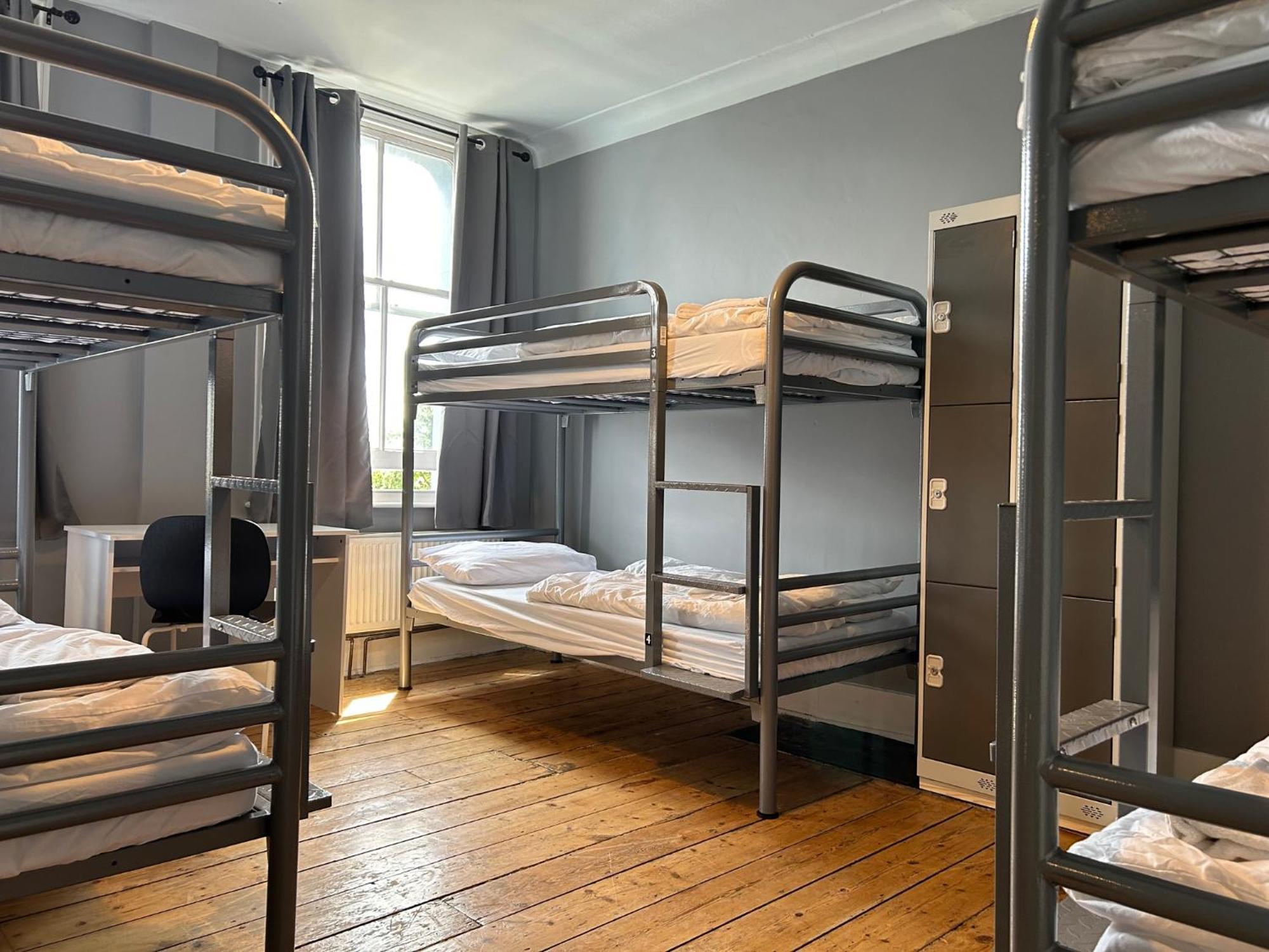 Cricketers Hostel Londra Esterno foto